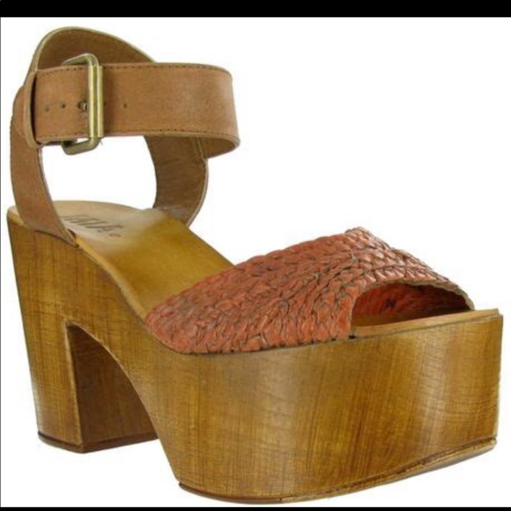 Mia Wedge Sandal